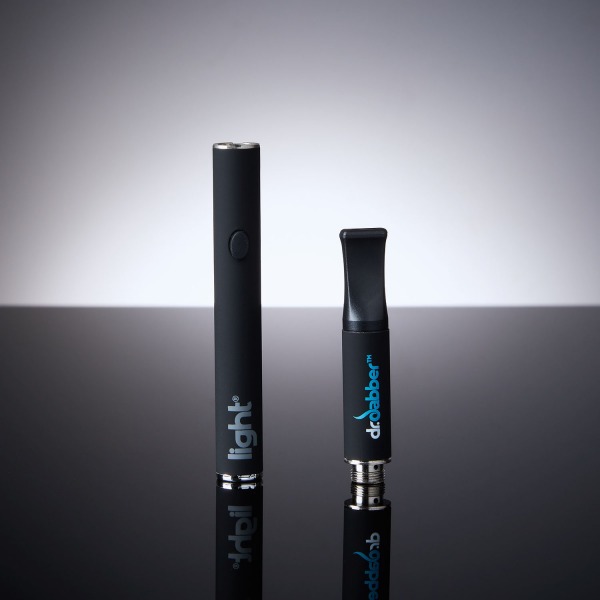 Light Vape: The Rise and Development of Lightweight Vaping Devices 1 Light Vape